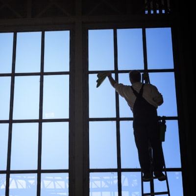 WINDOW CLEANING